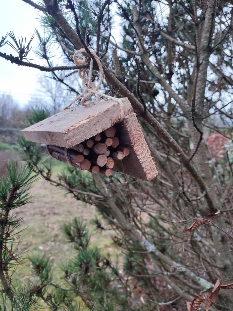 activité atelier des jardins bricolages nature pour enfants accompagnés d'un adulte aux jardins du moulin à vent à Namur Bouge